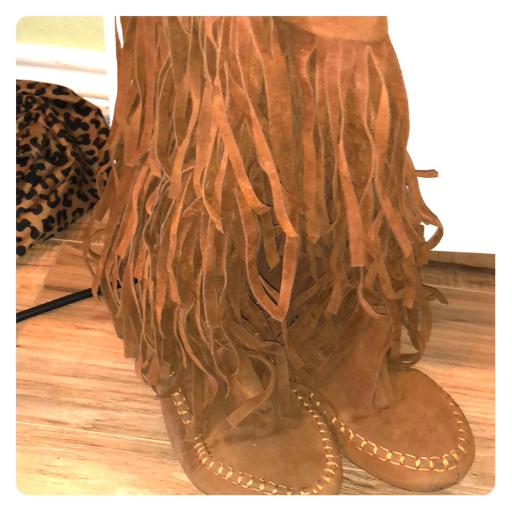 Fringe boots